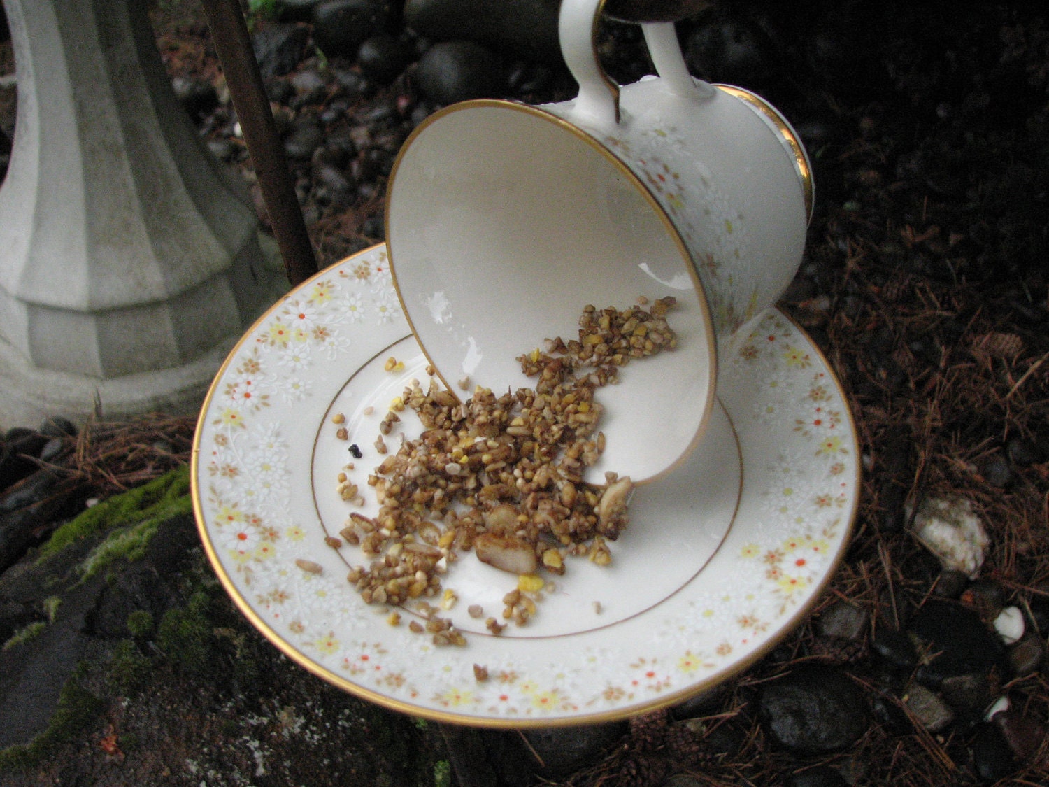 Vintage Pattern Teacup Bird Feeder
