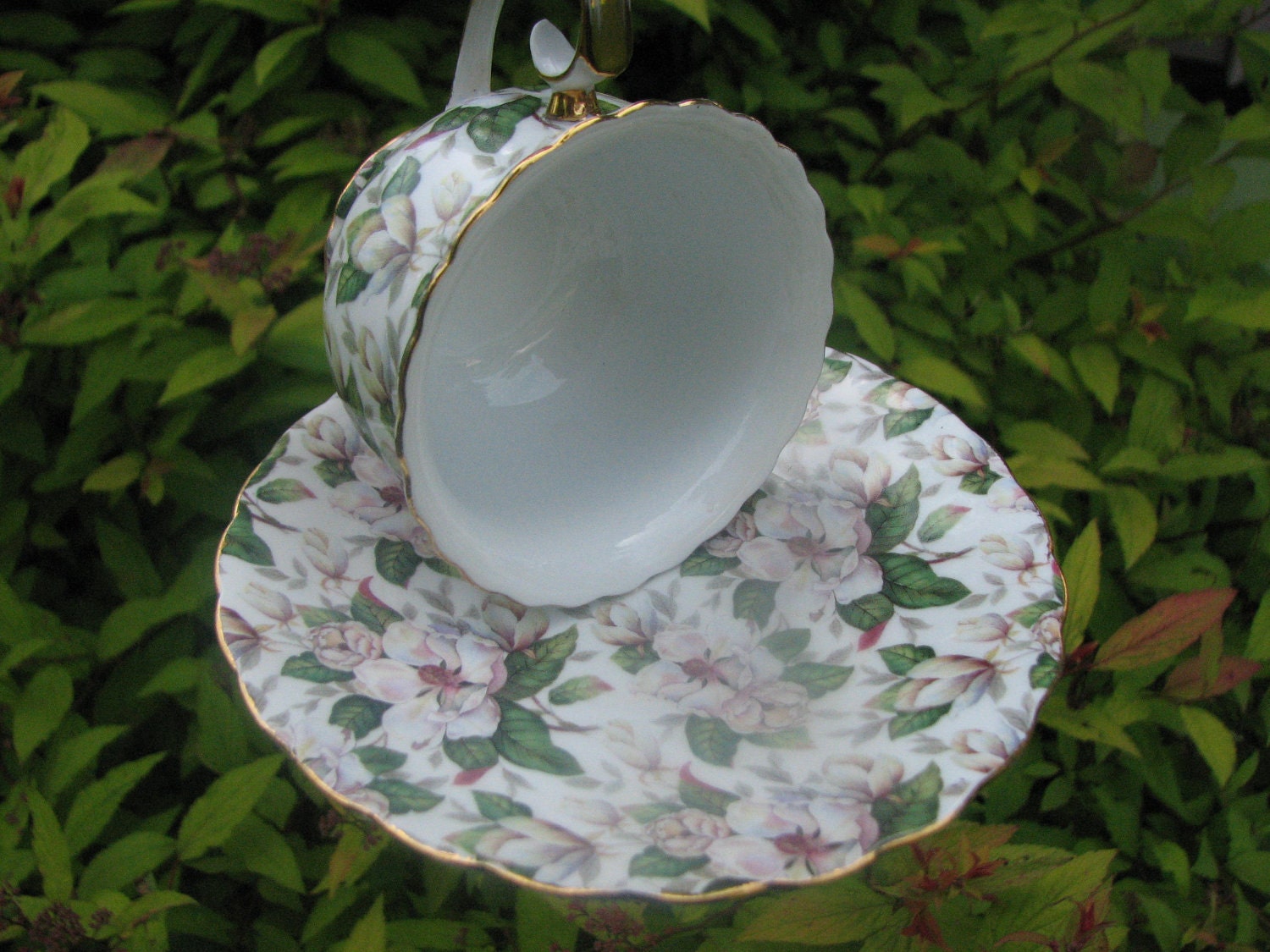 Floral Tea Cup and Saucer Bird Feeder.