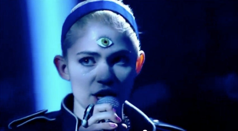 Green Third Eye bindi - As seen on Grimes