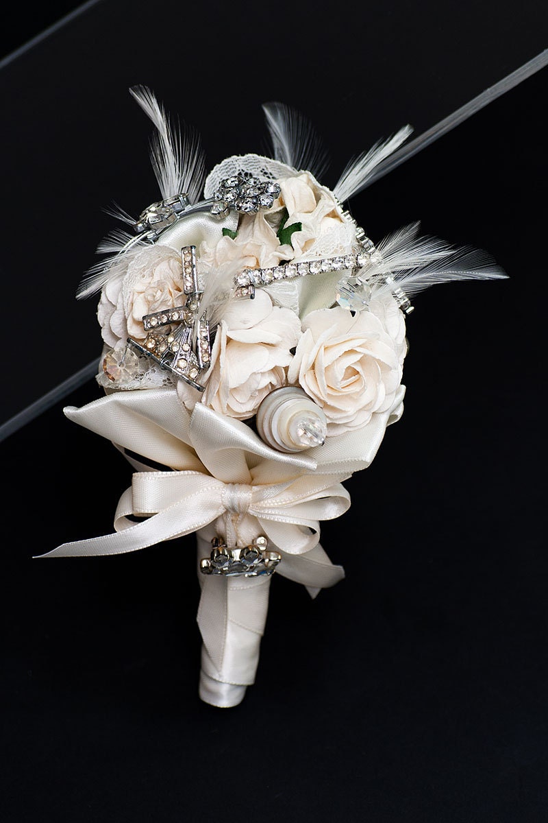 Flower Girl Brooch Posy