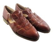 SALE. vtg 80s Brown Leather Woven Cut Out MINIMALIST  t-strap flats. US womens 7.5