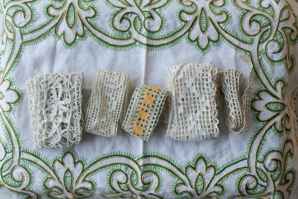 French Vintage Trim Sampler B - 5 lengths of trim