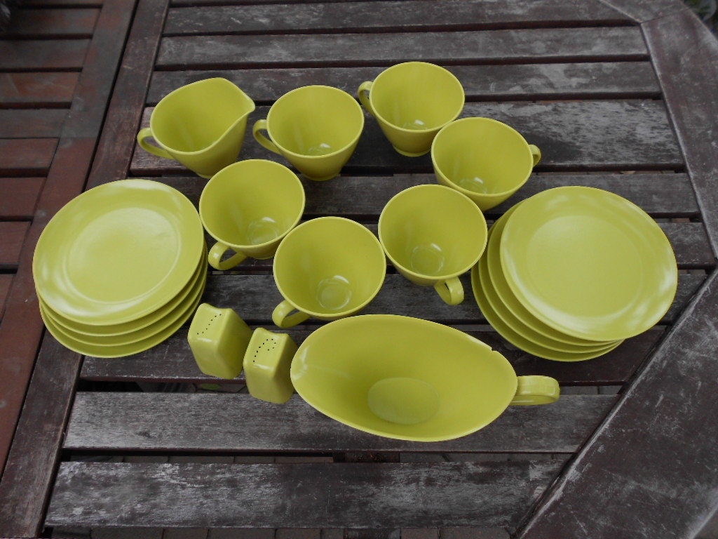 lime green melmac plates, cups, salt & pepper shakers