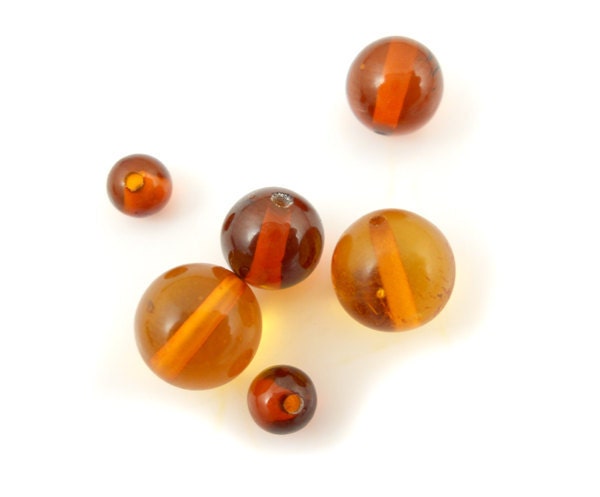 Natural Baltic Amber polished round beads - 6 pcs - cognac