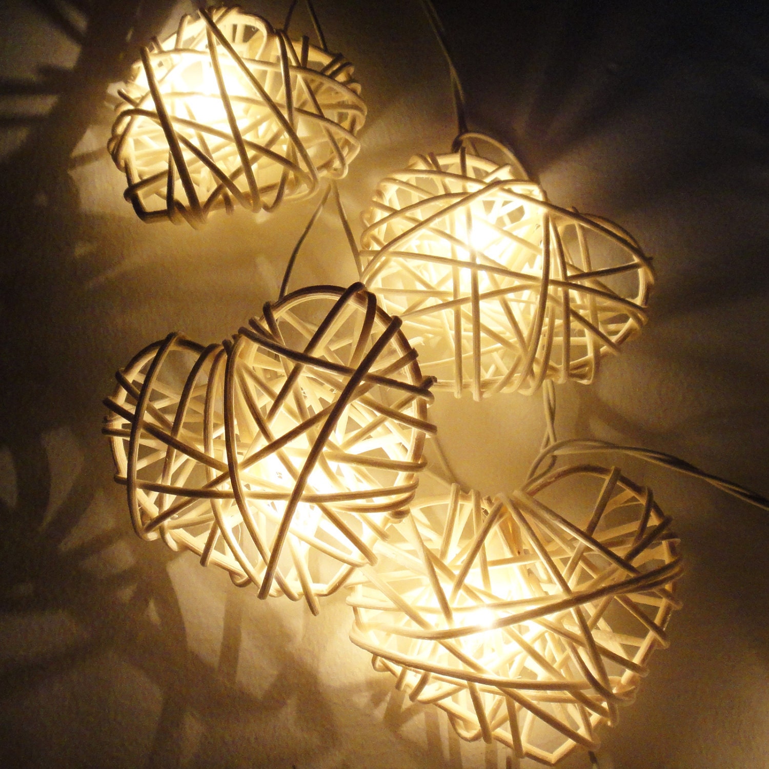20 White Heart Rattan Lover Fairy Lights String 3m Valentine Party Patio Wedding Floor Table or Hanging Gift Home Decoration