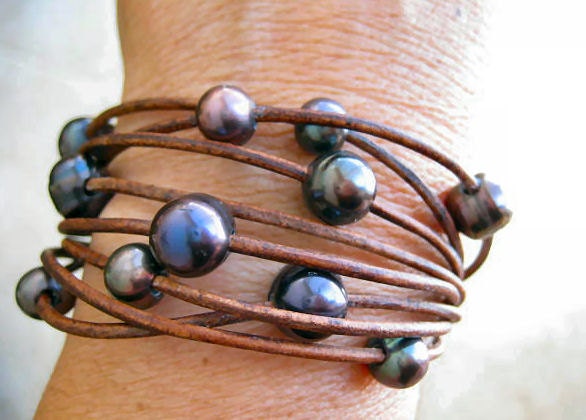Diva Tahitian Style Baroque Fresh Water Pearl & Leather Bracelet "FREE SHIPPING"