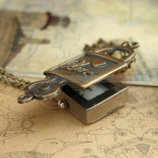 Vintage lock antique bronze pocket watch key  necklace - Steampunk style