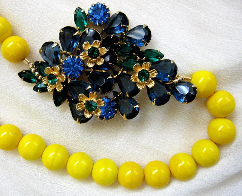 ISLA vintage brooch necklace - yellow blue green beaded necklace - vintage crystal necklace