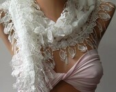 womann White  Elegant and feminine scarf  lace scarf