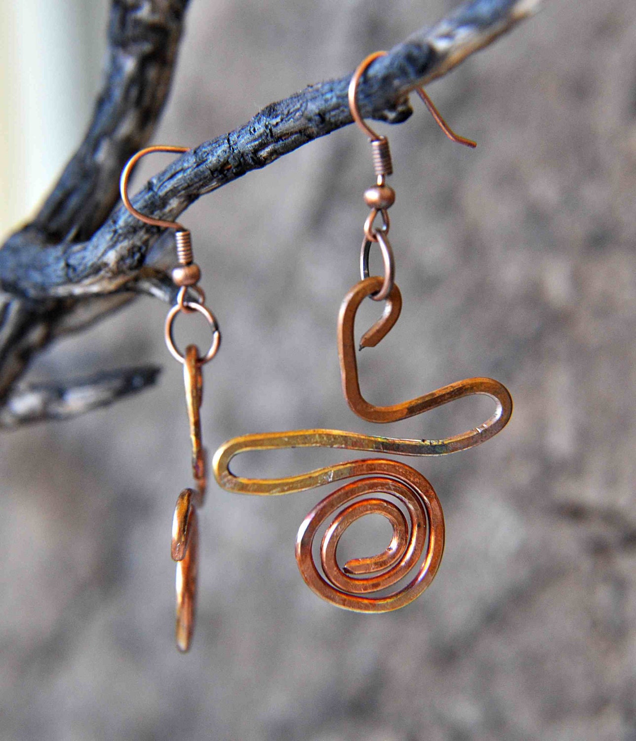 ZEPHIROS - Hammered Earrings Heat Oxidized Copper Handmade