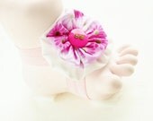 April's Flowers Tootsies Handmade Baby Barefoot Sandals with Cute Yo-Yo and Matching Embelishments One Pair