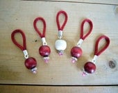 LARGE flexible knitting stitch markers - Set of 5 (Raspberry/Ivory)