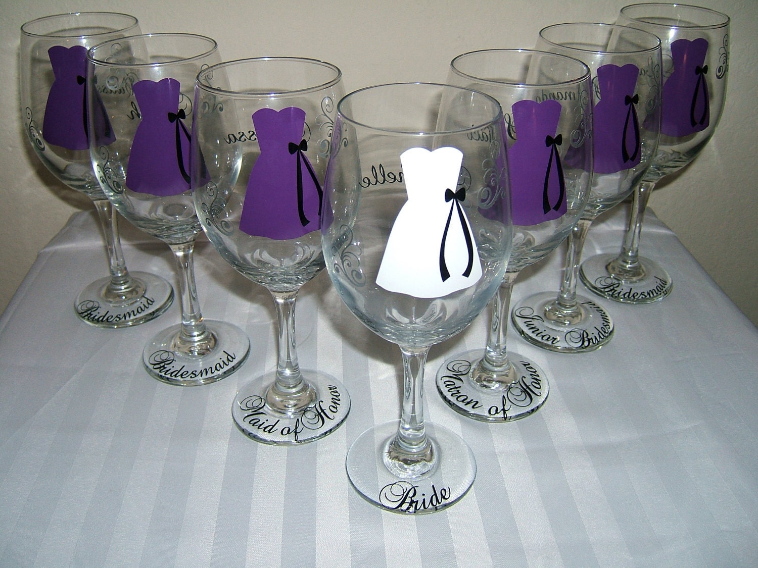 7 Personalized Bride and Bridesmaid Wine Glasses, Wedding Party Glasses