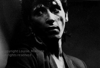 Johnny Thunders-Paris 1984-Copyright Louise Maisons-all rights reserved