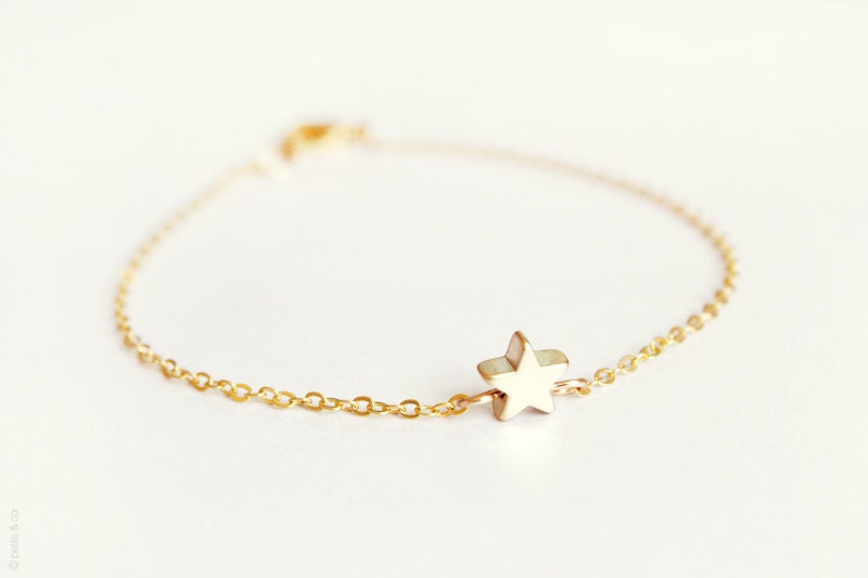 tiny star bracelet - dainty gold chain bracelet - gift for her under 15