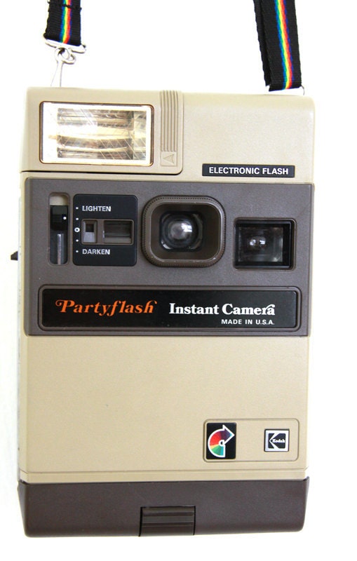 Instant Camera Kodak PartyFlash Made in USA - Electronic Flash - Vintage - LadyLyBoutique