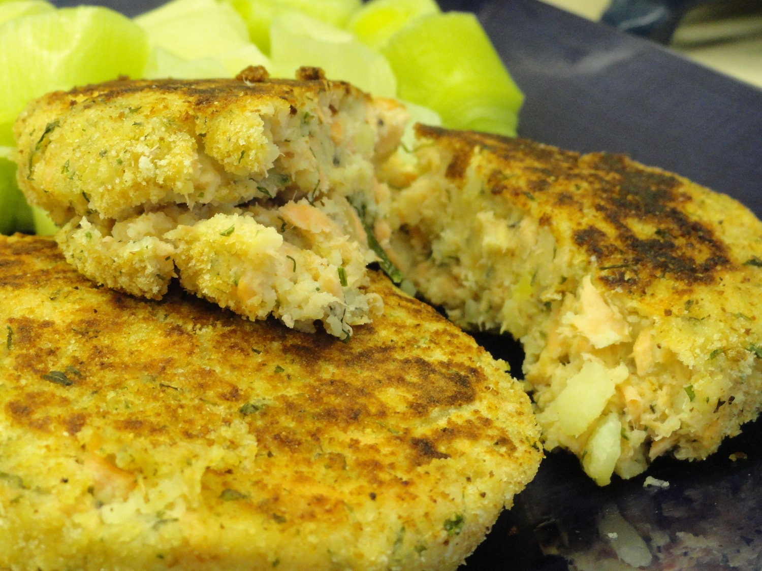 Homemade fishcakes - fishcake recipe - salmon fishcakes - pdf recipes - English food - fish cake recipe - email recipes - pdf recipes