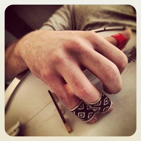 Pickin' Pal - Finger lock for banjo pickin'