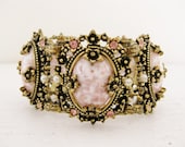 1950s Selro Selini pink cabochon link bracelet. SOLIDITY