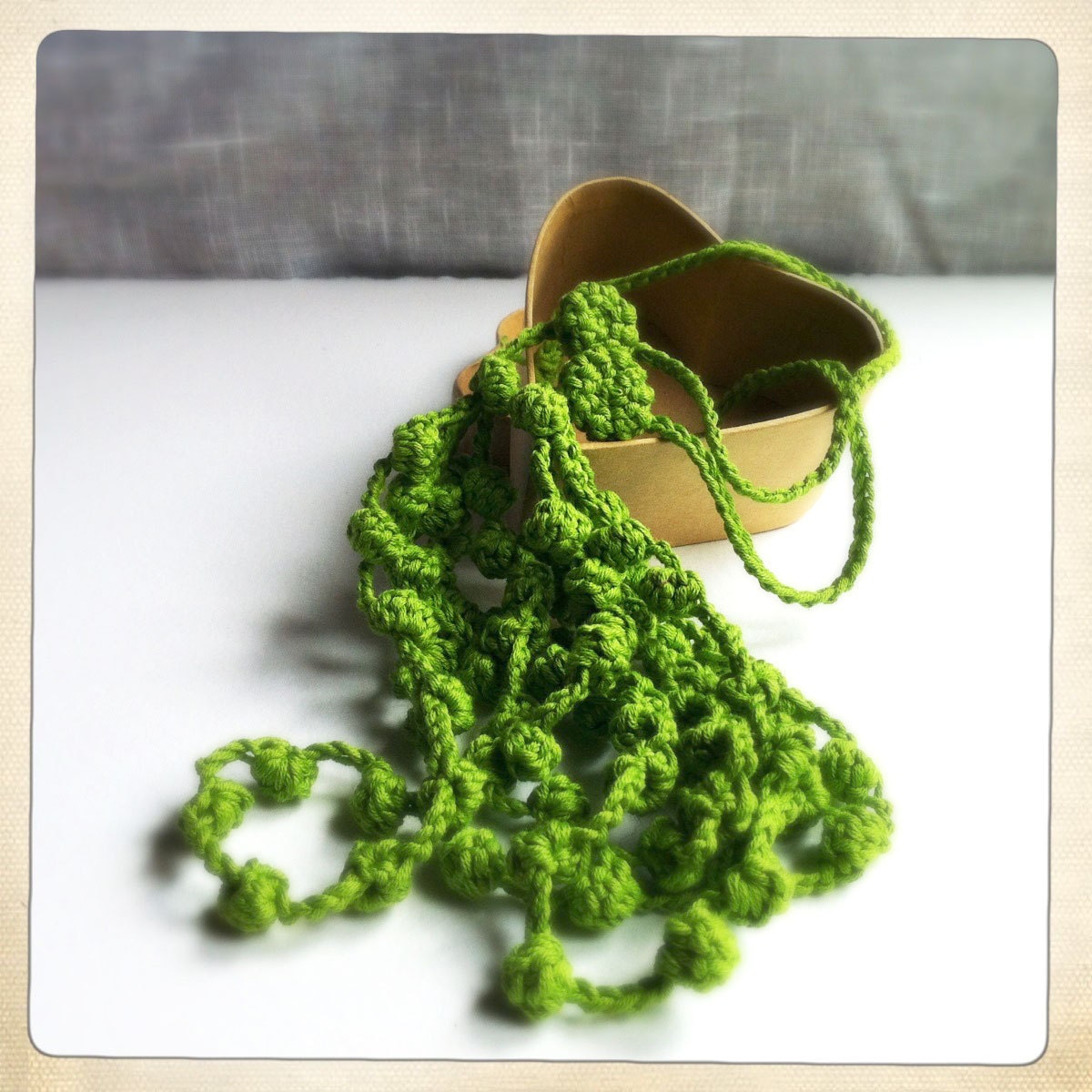 Green crochet pearls necklace 3 strands - Spring trend