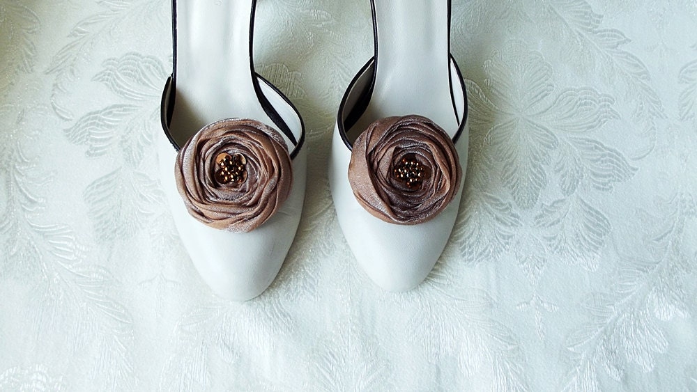 Cinnamon Brown Chiffon Roses Shoe Clips