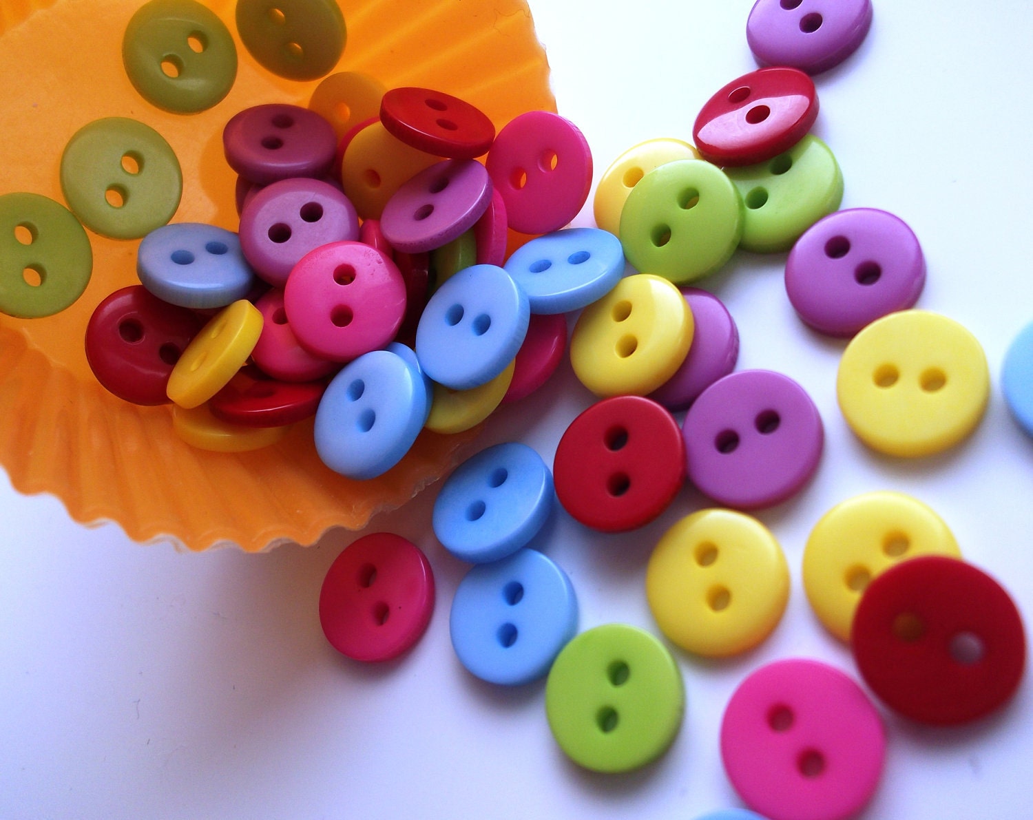 60 Rainbow Buttons: mini 9mm plastic buttons in red, yellow, green, blue, purple and pink