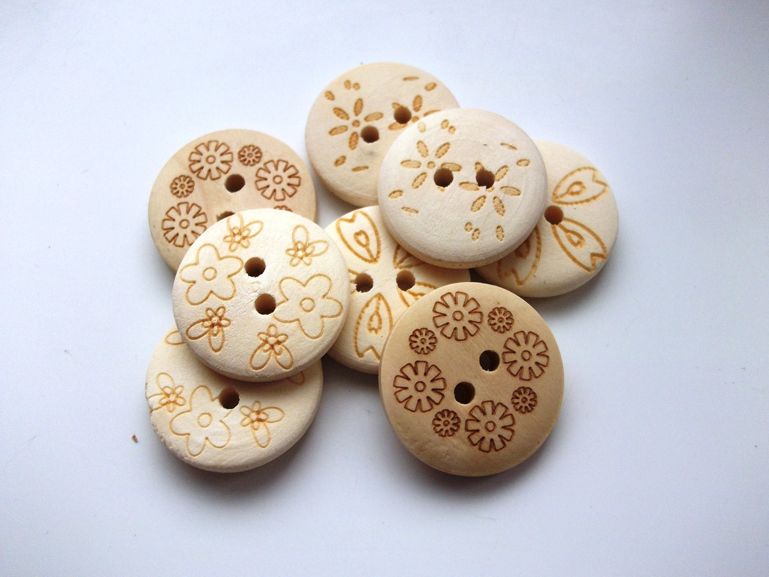 8 Nature Wooden Buttons: 20mm 2-hole buttons with various floral / nature designs, natural wood