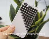 White Hard Case Cover With Black Studs For Apple iPhone 4 Case, iPhone 4s Case, iPhone 4 Hard Case HW006