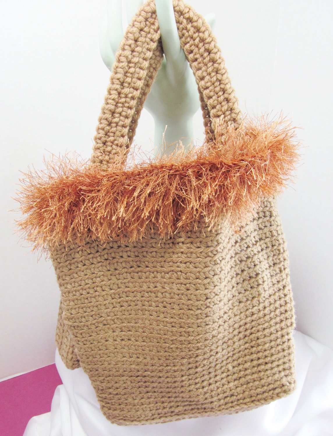LE SAC MARRON