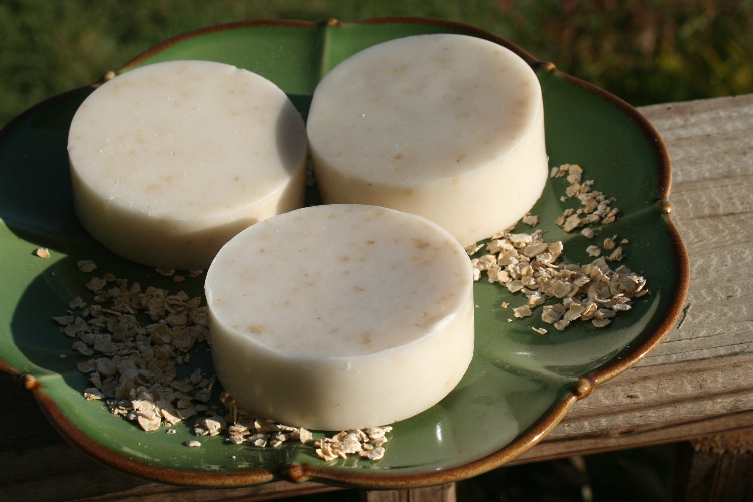 Goatsmilk Oatmeal Exfoliating Soap Oatmeal Milk and Honey Fragrance