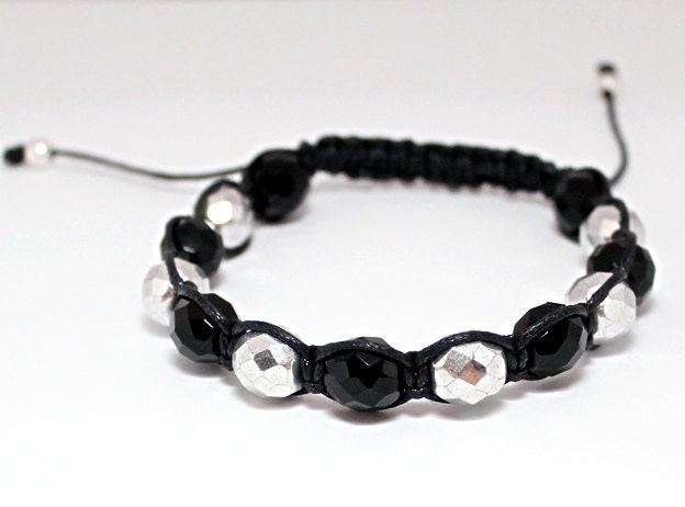 Mens Macrame Bracelet with Onyx and Silver colored Faceted Beads