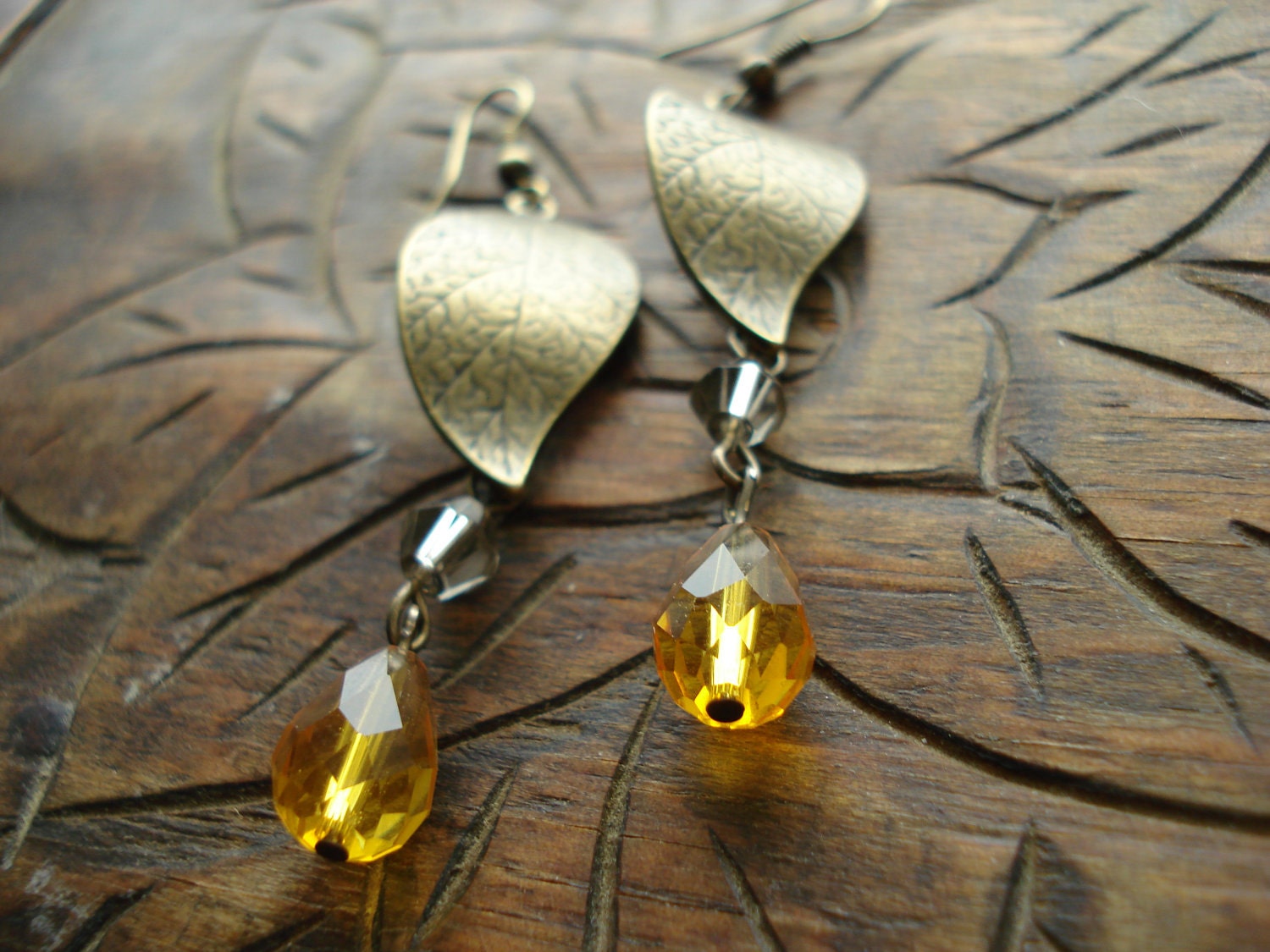 Antiqued gold leaf crystal teardrop dangle earrings