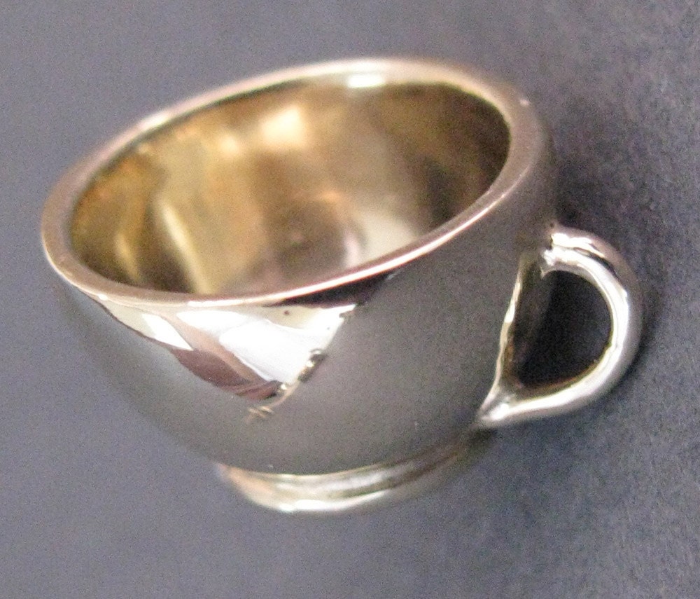 Teacup Pendant - 9ct Yellow Gold