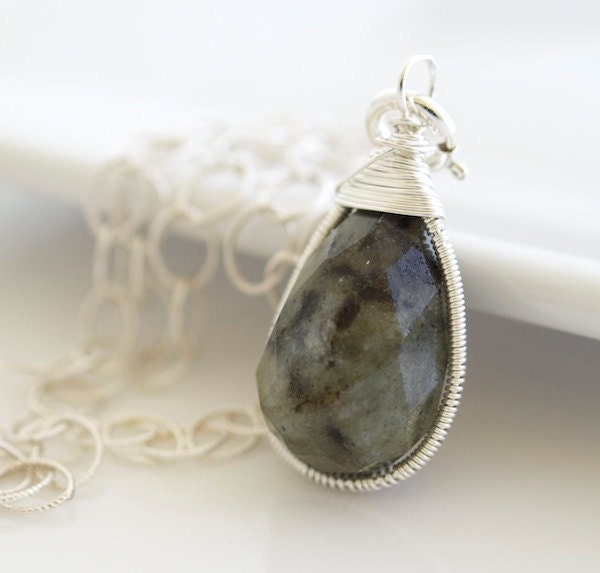 Labradorite Necklace, Bezel Set Pendant Necklace, Bezel Set Necklace, Silver Necklace