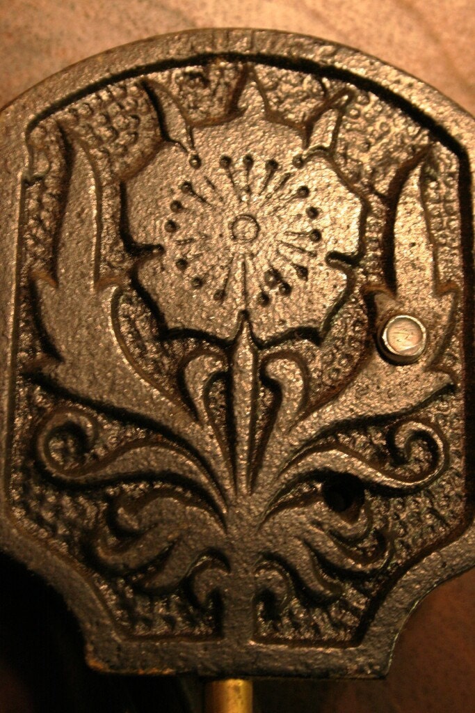Antique Clock Gong/Chime Single Coil Assembly Piece with Floral Design Made of Cast iron