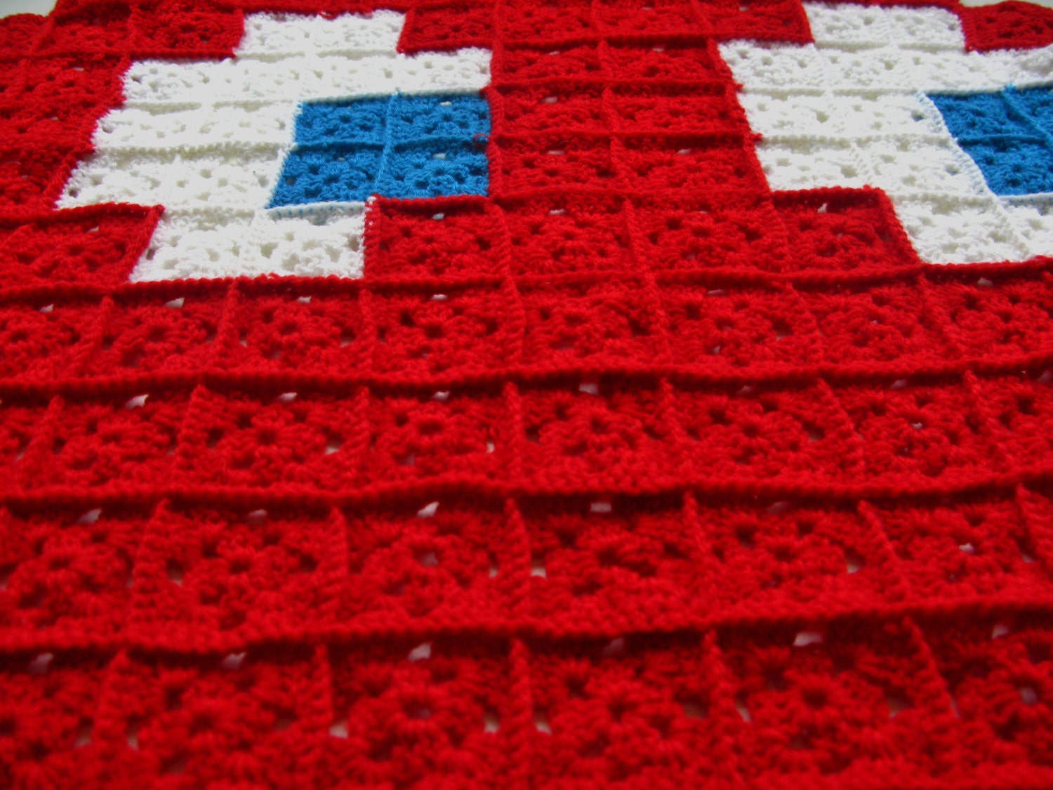 Pac-Man Red Ghost 8-bit Crochet Blanket