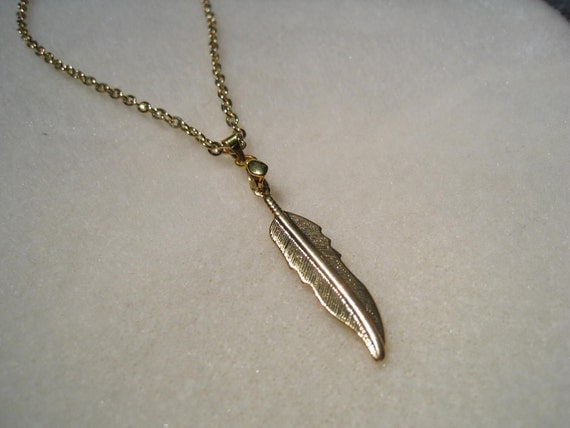 Petite Gold Feather Pendant Necklace