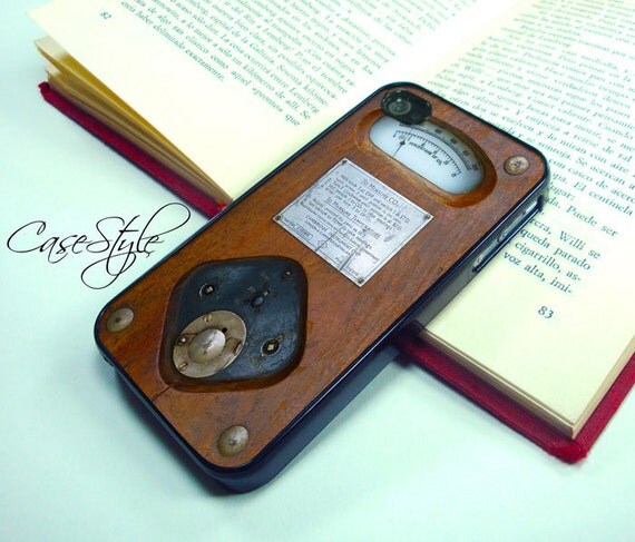 iPhone 4, 4s and iPhone 5 case, case for iPhone 4, Wood vintage gauger 007. Black or white.Includes a screen protector for free