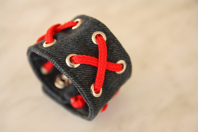 Jeans bracelet, dark grey, red