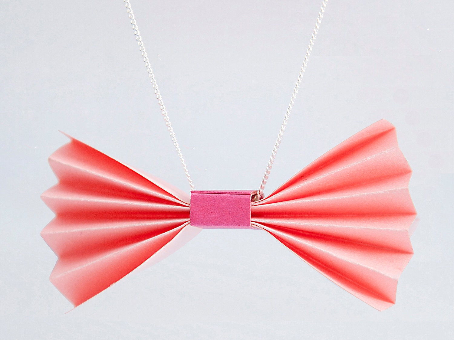 Collier "nœud rose pétale" origami / papier vitrifié