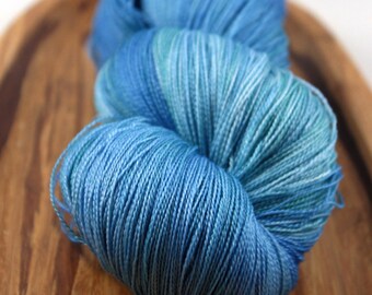 Stellar Lace - Caribbean, hand-dyed, 2-ply merino/silk 1085 yds