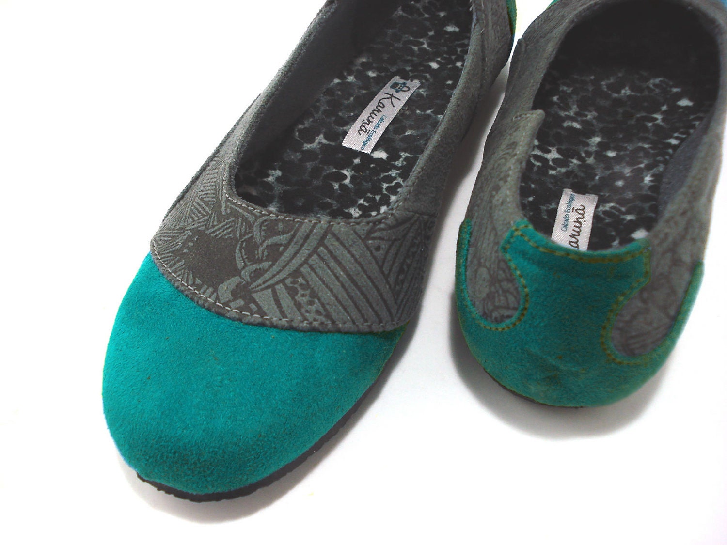 6,5 / 37 Handmade Eco-vegan Ballet Flats - Aqua Green Ocean Blue- EU 37 / USA 6,5 - Hand Screen Printed Illustration - Recycled Tire Soles