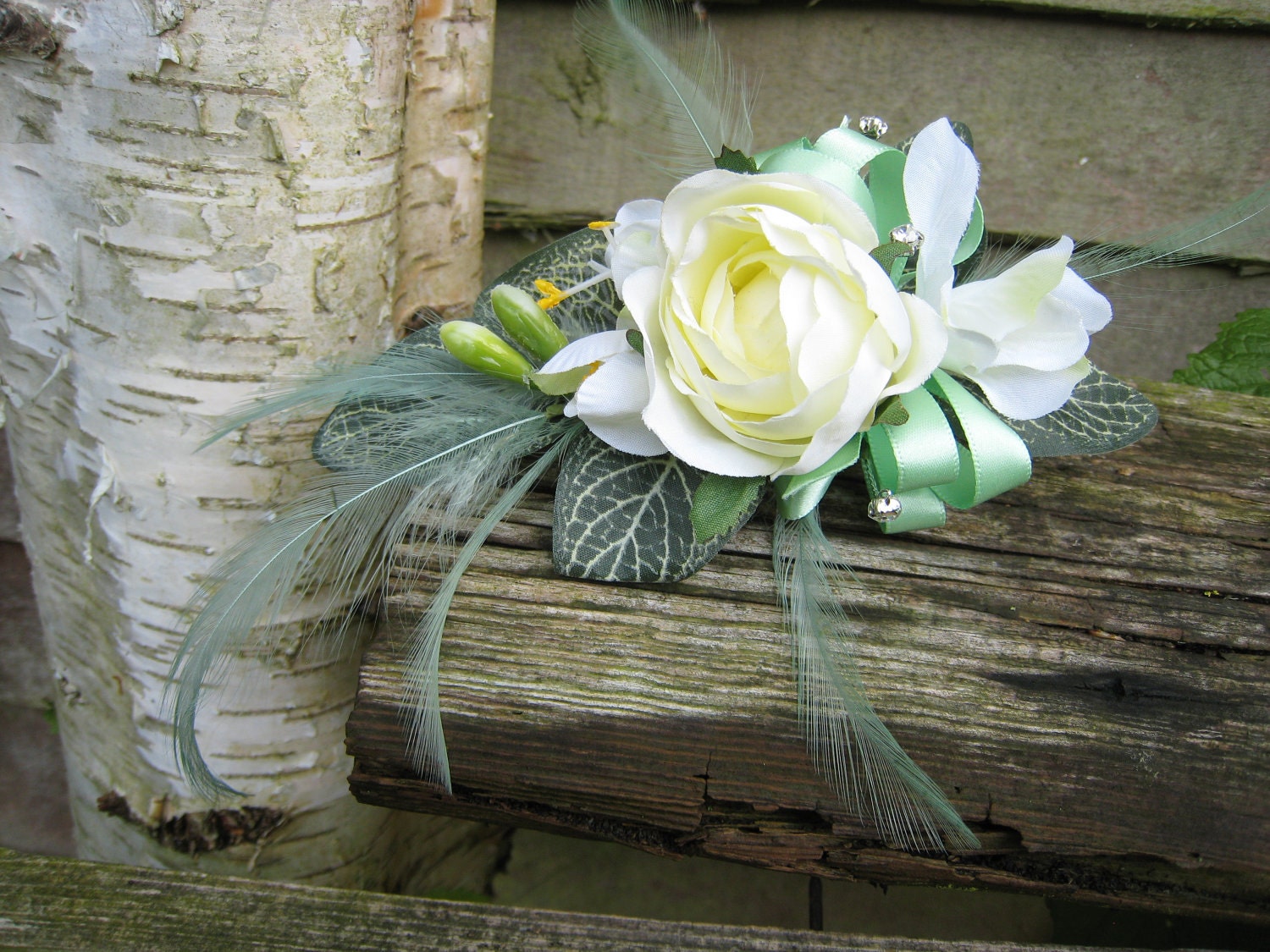 Corsage, Cream Rose and Freesias. Weddings, Proms or Events.