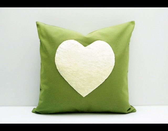 Rainbow Heart Collection : ONE 16x16 inch Handmade Decorative pillow Covers - Hand sewing - Green - Make to Order -