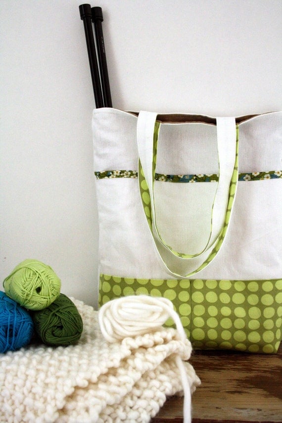 Canvas tote bag: 3 pockets, polkadots, green and white