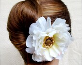 Bridal Hair Flower, Light Ivory Fascinator, Gold Vintage Wedding Hair Accessory, Peony Hair Clip, Antique Wedding - "Springtime in Winter"