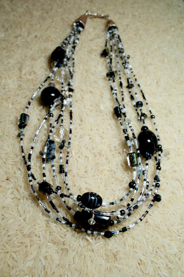 Black and White beaded Necklace