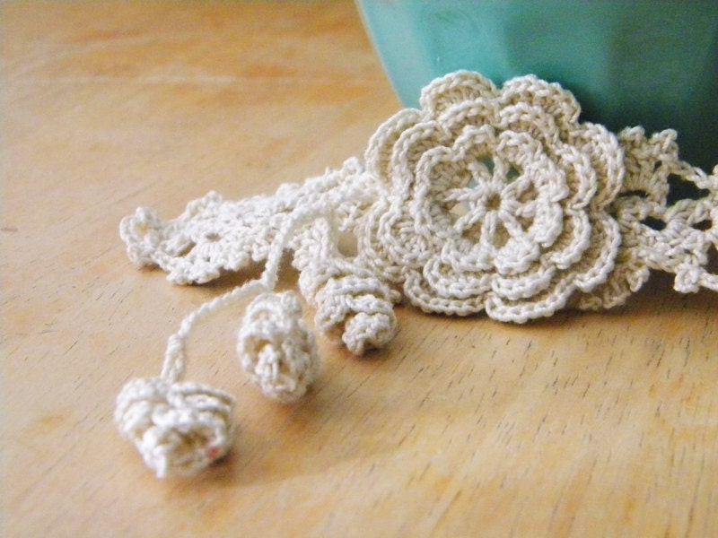 Beige Crochet Lace Rose Hair Piece