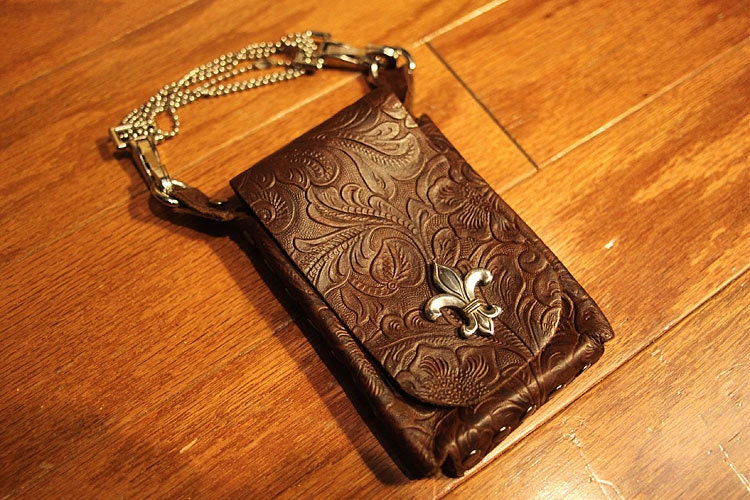 Hangable Handmade Leather Custom iPhone iPod Case with Deatachable Strap