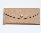 Nude Leather wallet with golden pyramid